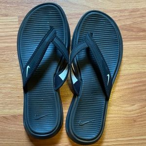 Women’s Nike Flip Flops